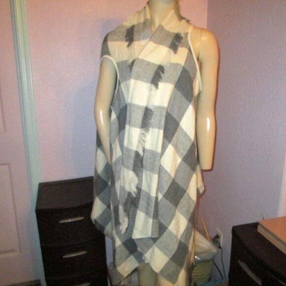 Shyanne SHILOH Sweater CARDIGAN Shawl WRAP Duster VEST Fringe SLEEVELESS Long OS - Picture 2 of 9